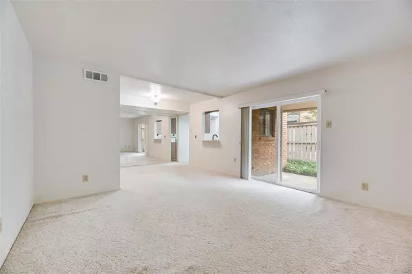 Farmers Branch, TX 75234,2807 Lineville Drive #104