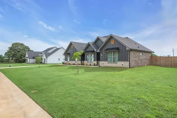 Lindale, TX 75771,12457 Maplewood Drive