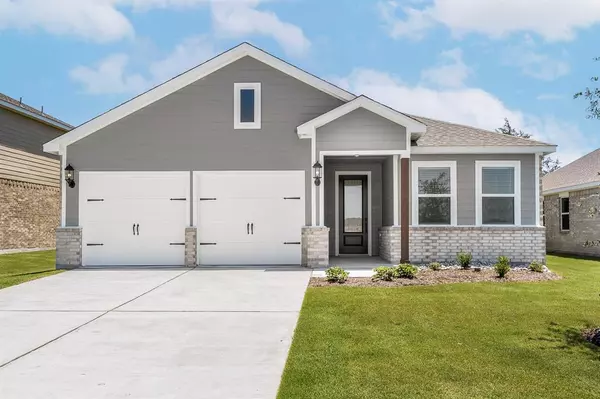340 Live Oak Lane, Hutchins, TX 75141