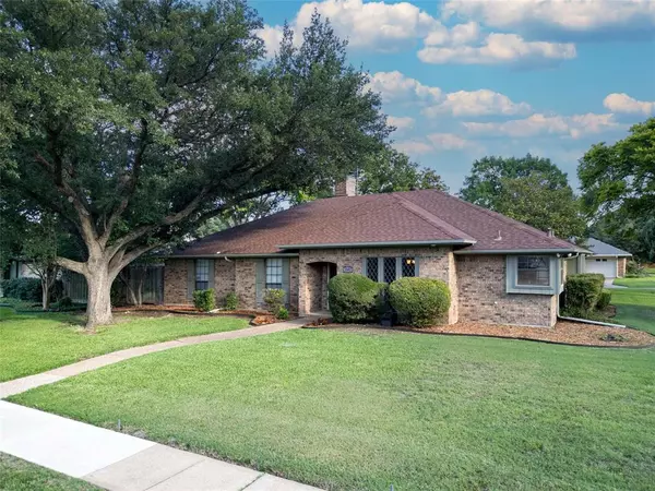 Richardson, TX 75082,2302 Acacia Street