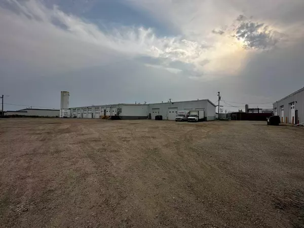 11037 92 AVE #103, Grande Prairie, AB T8V 3J3