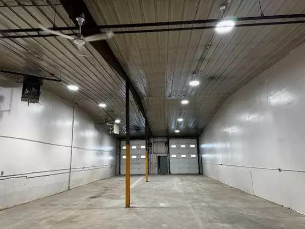 Grande Prairie, AB T8V 3J3,11037 92 AVE #103
