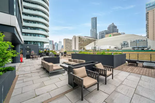 Toronto C08, ON M4Y 0E8,85 Wood ST #4018