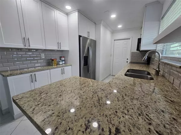 Fort Lauderdale, FL 33312,3490 SW 19th St
