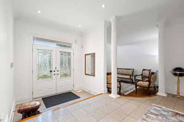 Richmond Hill, ON L4E 3P6,212 19th AVE