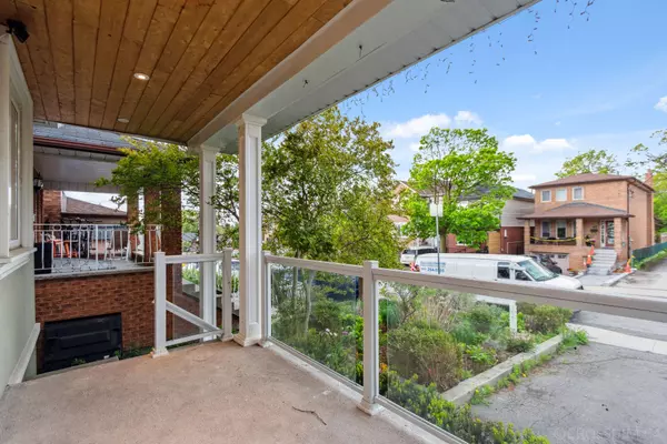 Toronto W03, ON M6E 4E3,25 Branstone RD