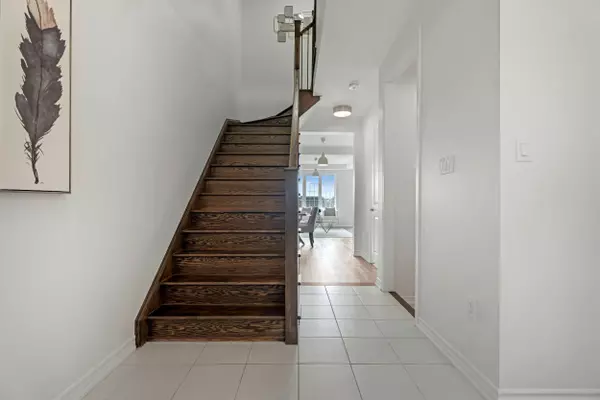 Oakville, ON L6M 5K8,120 Kaitting TRL