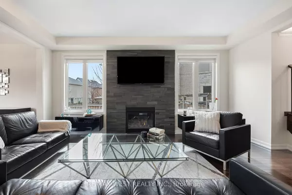 Oakville, ON L6M 0W9,109 Masterman CRES