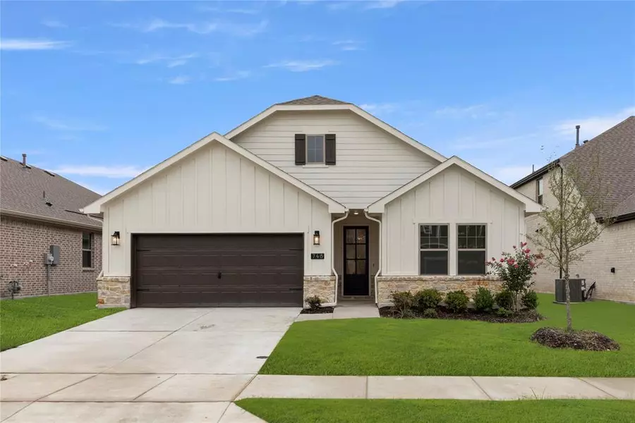 748 Waterhouse Lake, Anna, TX 75409