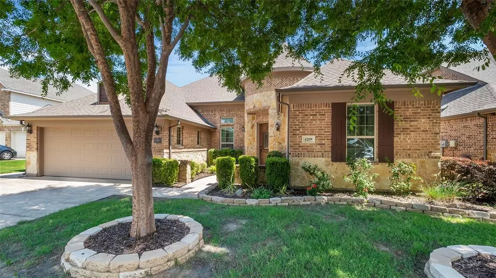 4209 Autumn Path Road, Denton, TX 76208