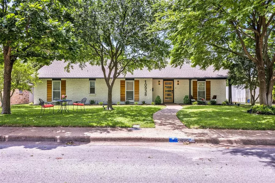 10938 Yorkspring Drive, Dallas, TX 75218