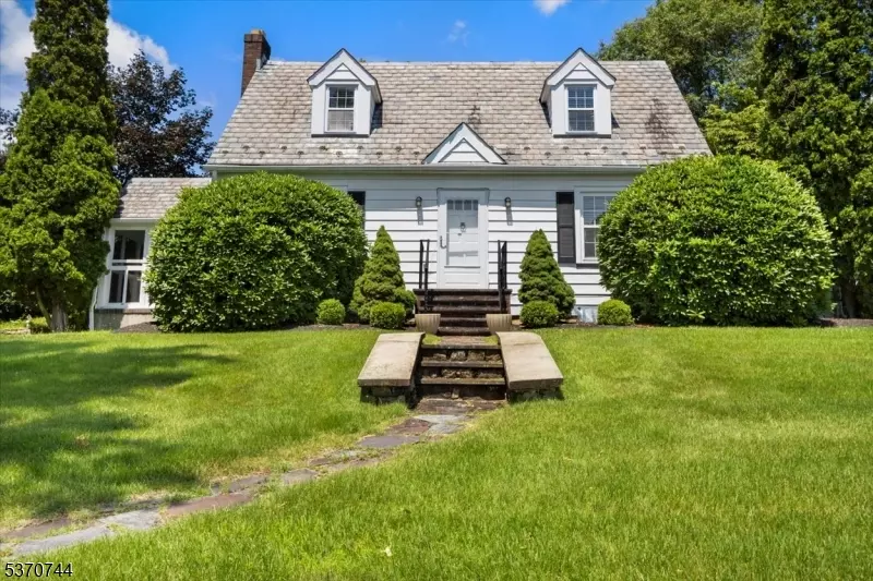 590 W Main St, Rockaway Boro, NJ 07866