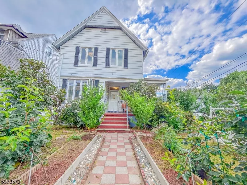 39 Pangborn Pl, Hackensack City, NJ 07601