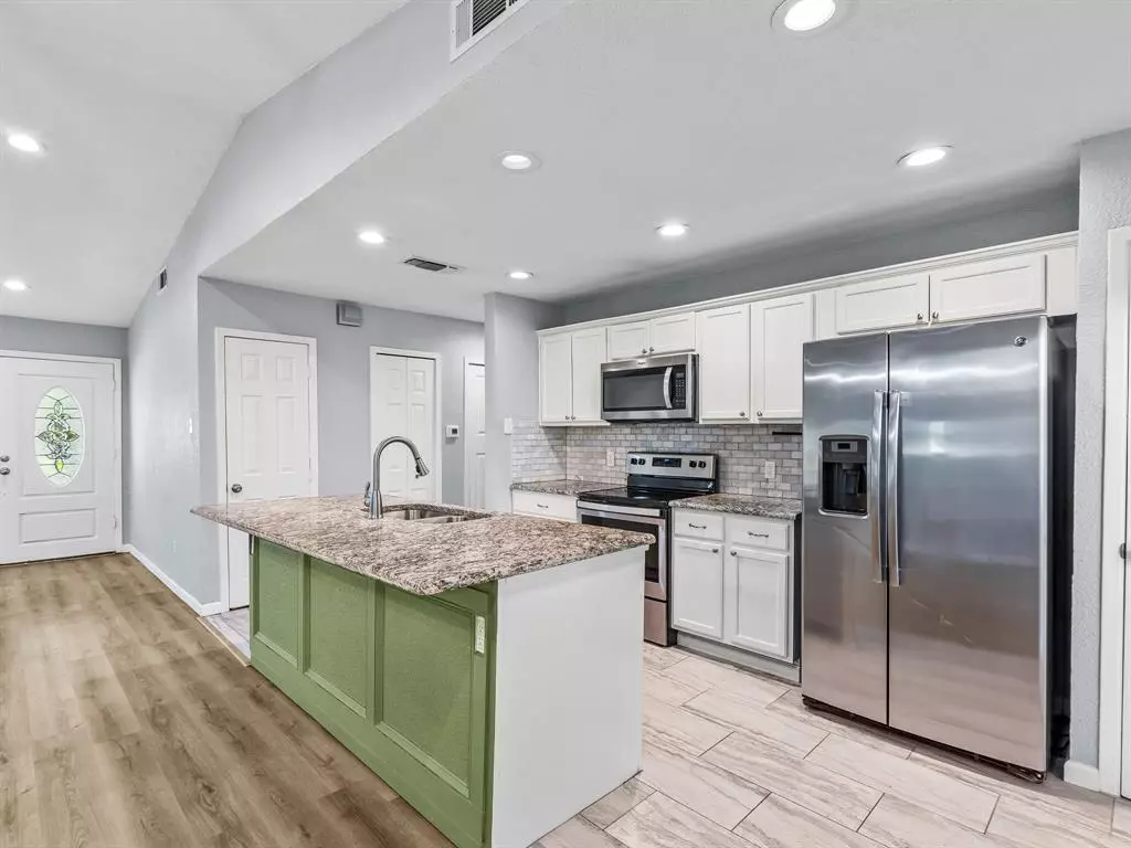Plano, TX 75075,1400 Meadowcrest Drive