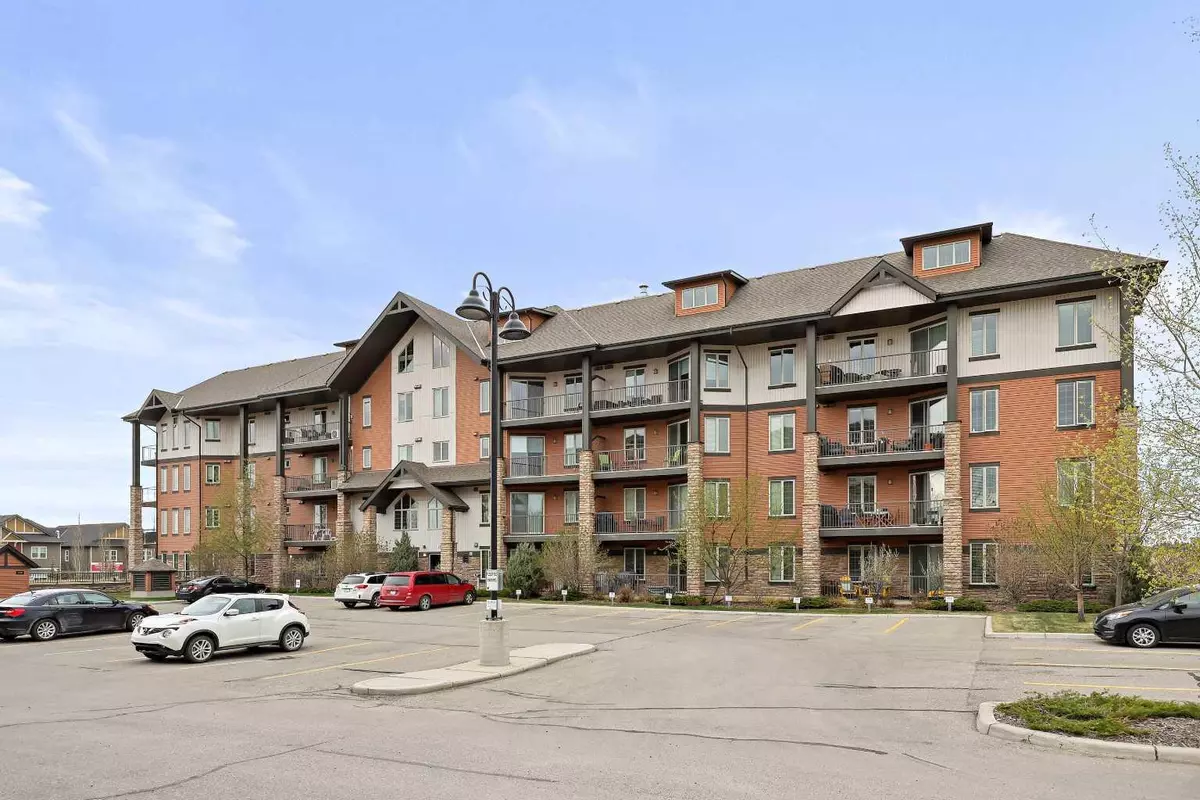 Cochrane, AB T4C 0E7,15 Sunset SQ #2206