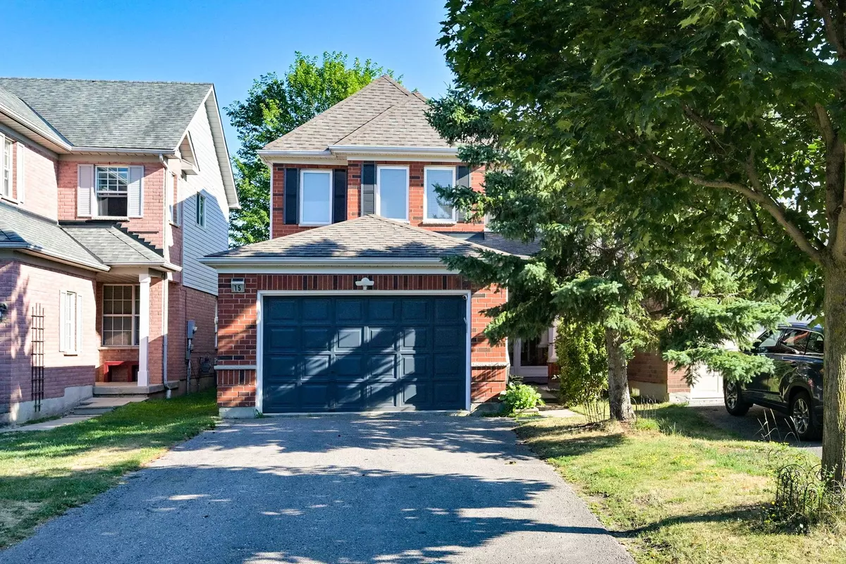 Whitby, ON L1P 1N2,15 Blacksmith LN