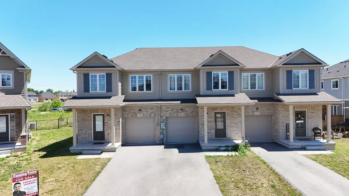 Welland, ON L3B 5N8,32 Sunflower PL