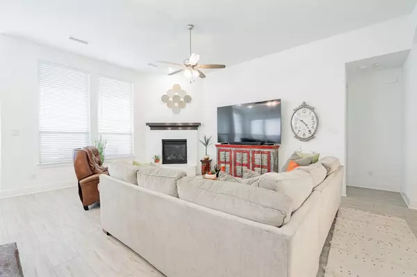 Aubrey, TX 76227,1925 Braided Mane Avenue