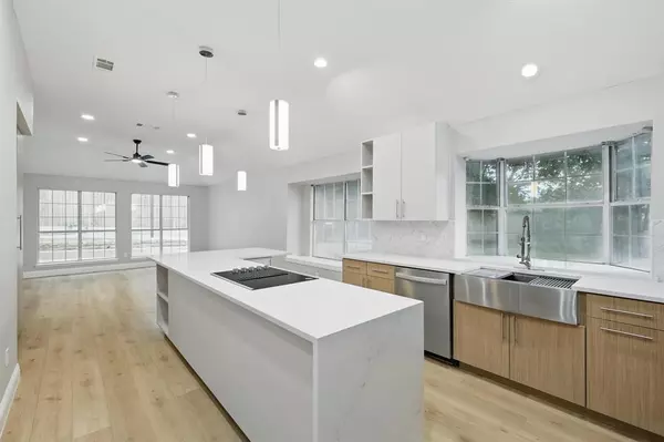 8558 Twisted Oaks Court, North Richland Hills, TX 76182