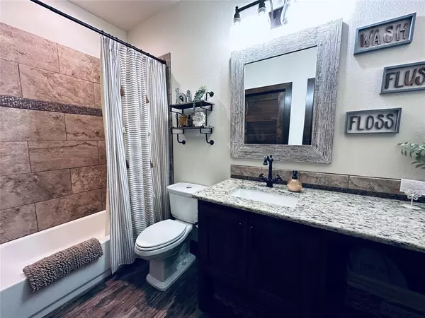 Comanche, TX 76442,125 Drake Court