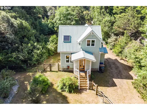 Newport, OR 97365,321 SE 35TH ST
