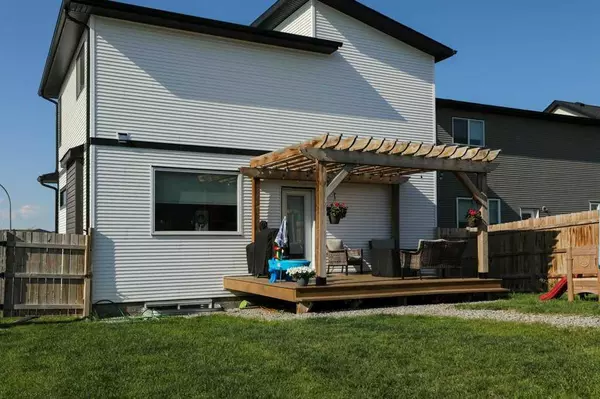 Lethbridge, AB T1J 5J4,23 Country Meadows BLVD West