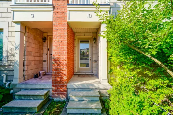 Pickering, ON L1V 0C9,1299 Glenanna RD #10
