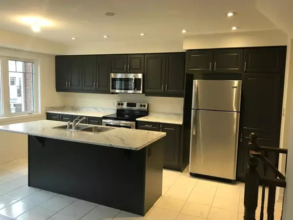 Milton, ON L9T 9L4,1000 Asleton BLVD E #98