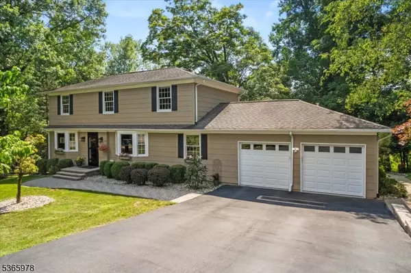 15 Woodland Terrace, High Bridge Boro, NJ 08829
