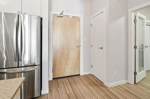 Langford, BC V9B 0P3,2871 Jacklin Rd #304