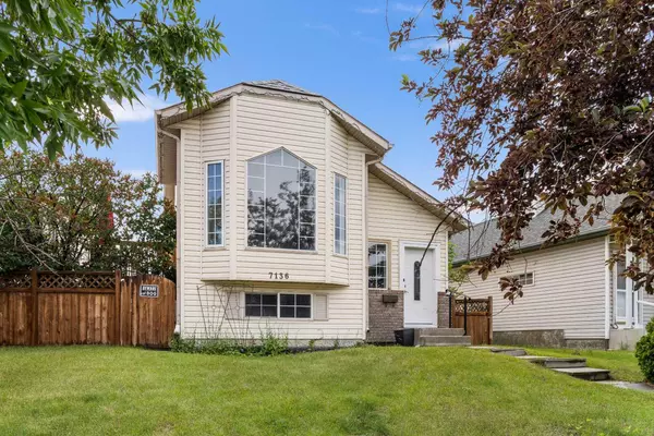 7136 Laguna WAY Northeast, Calgary, AB T1Y 7B2