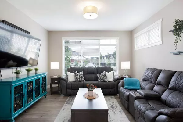 Calgary, AB T3N 0R8,86 Skyview Ranch AVE NE