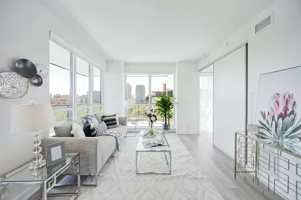 Toronto C02, ON M4V 0B1,609 Avenue RD #904