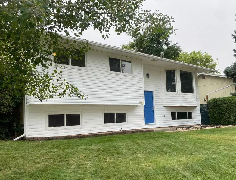 16 Edie PARK East, Brooks, AB T1R 0K1