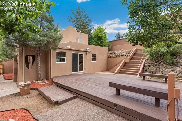 13 Crystal Park RD, Manitou Springs, CO 80829