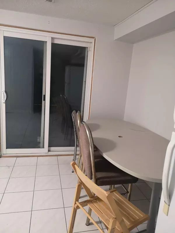 Toronto E07, ON M1S 3M9,30 Buddleswood CT #6