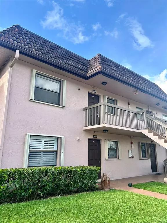 10342 NW 11th St #205, Pembroke Pines, FL 33026