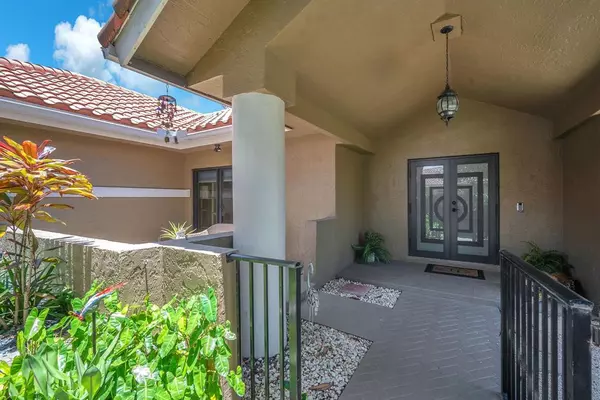 Plantation, FL 33324,820 SW 87th Ter