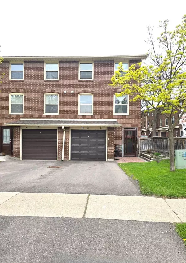 Brampton, ON L6T 3A4,94 Edenborough DR #24