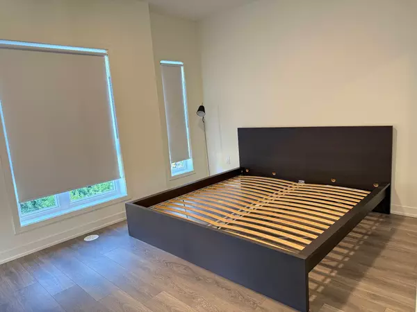 Toronto W04, ON M6M 0B7,155 Cannon Jackson Dr DR #206