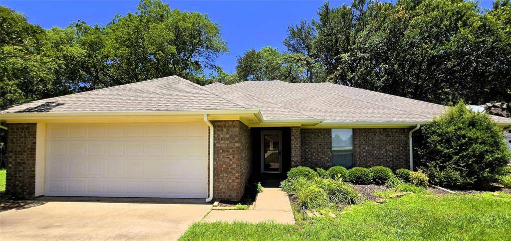 170 N Meadowbrook Drive, Pottsboro, TX 75076
