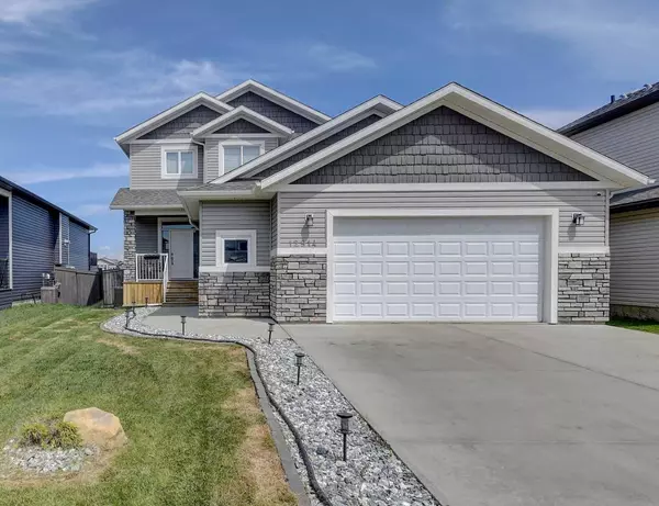 12914 Oak RD, Grande Prairie, AB T8V 4N1