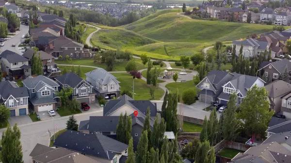 Calgary, AB T3M 0W6,36 Cranarch Bay