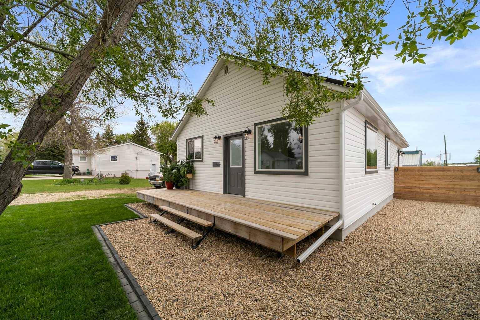 5038 47 AVE, Bashaw, AB T0B 0H0