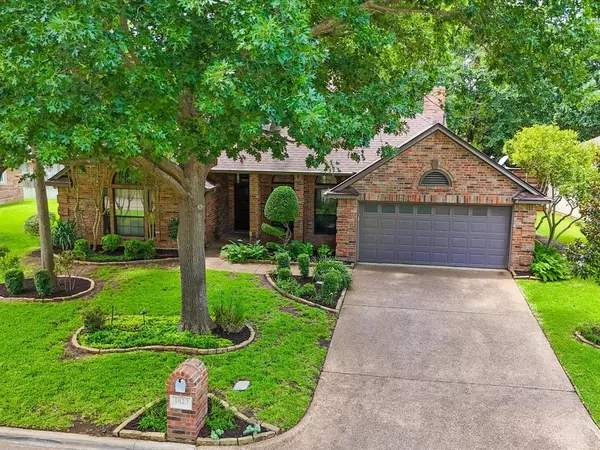 1023 Masters Drive, Mansfield, TX 76063