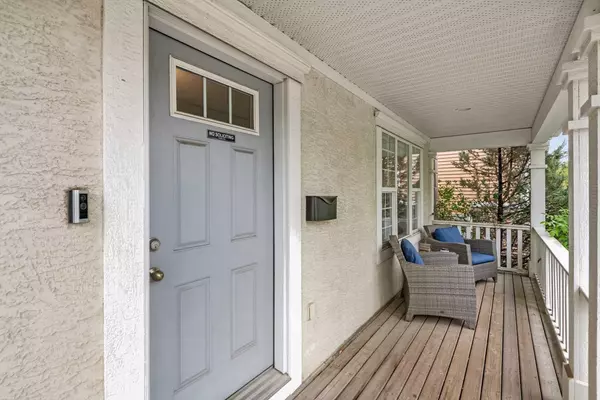 Calgary, AB T3E 7S6,5560 Forand ST Southwest