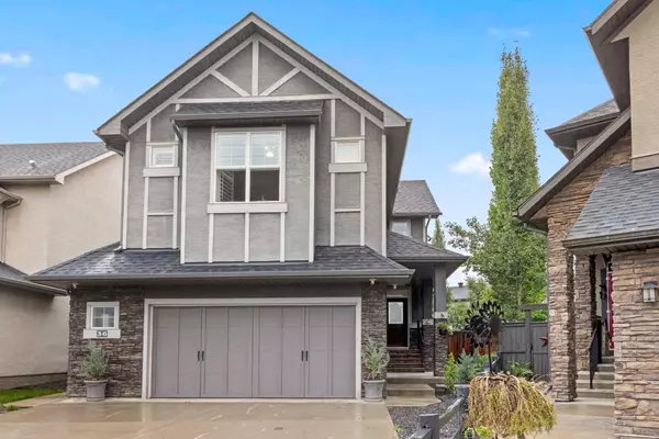 36 Cranarch Bay, Calgary, AB T3M 0W6