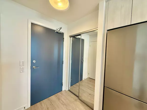 Mississauga, ON L5M 2T1,2485 Eglinton AVE W #1515