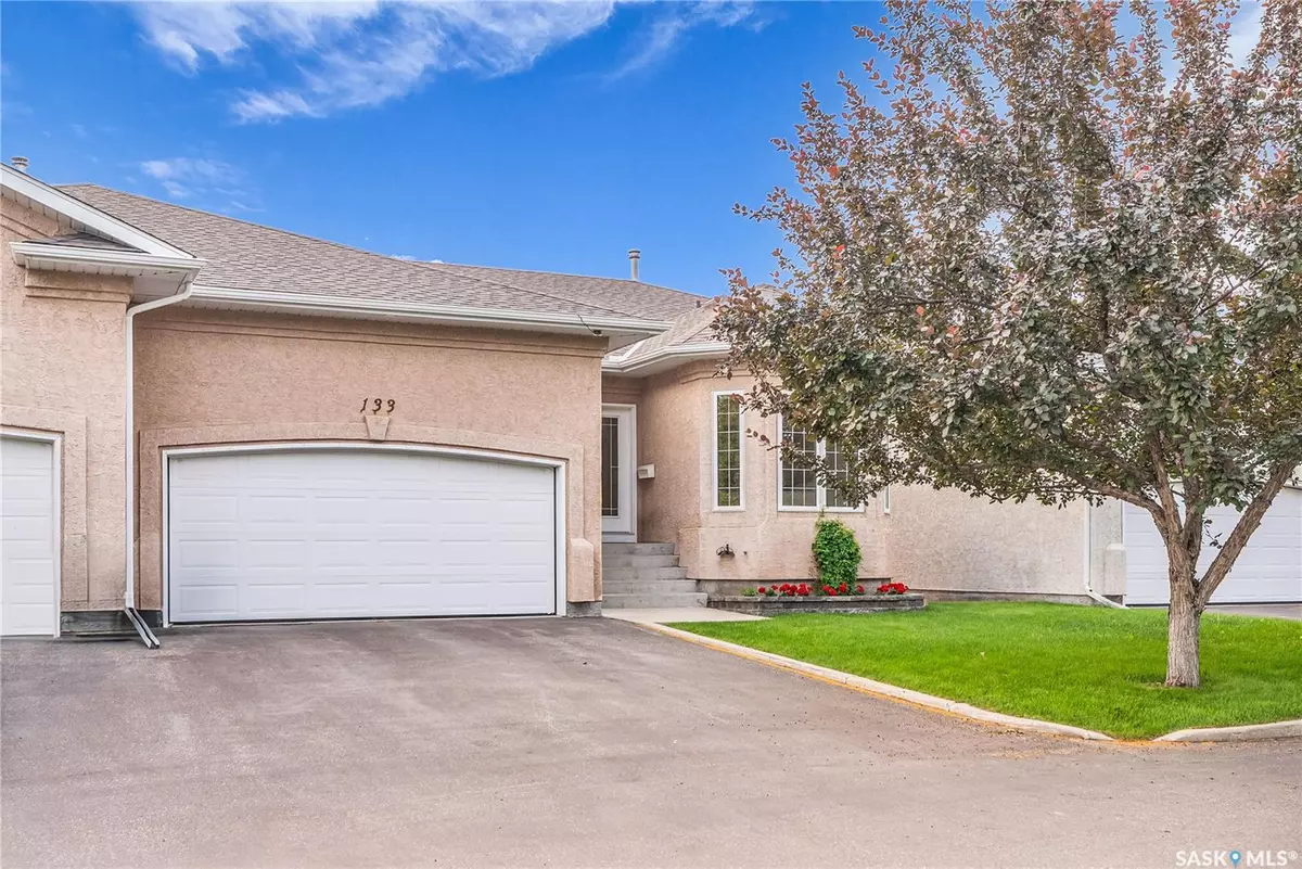 Saskatoon, SK S7J 5K4,710 MENDEL CRESCENT #133