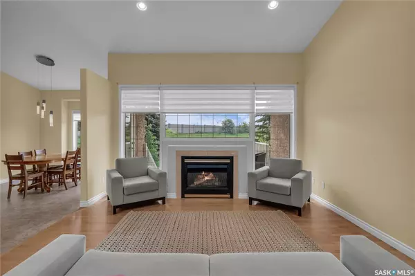 Saskatoon, SK S7J 5K4,710 MENDEL CRESCENT #133